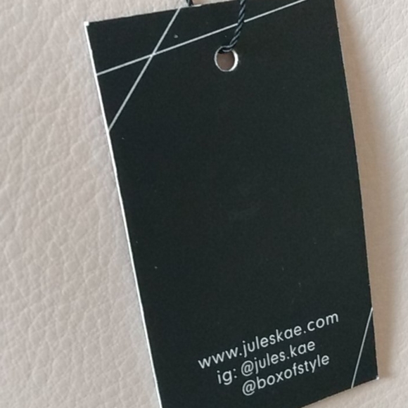 Purse - Picture 5 of 8